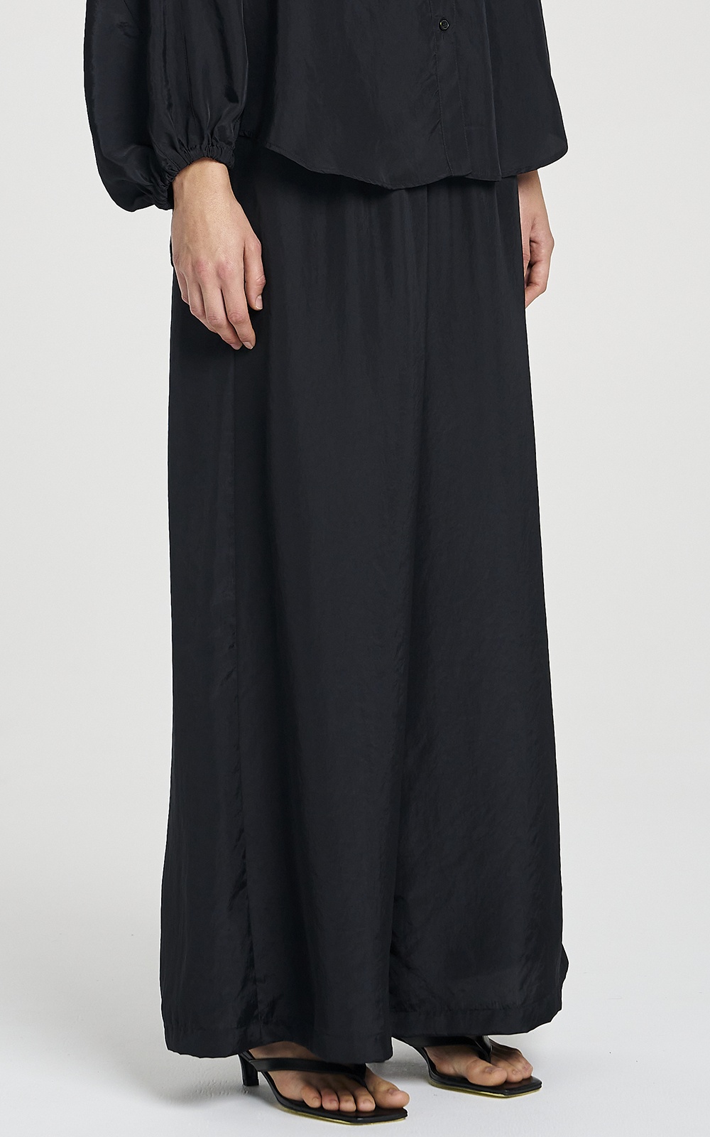 Soft Studio Pant product photo.