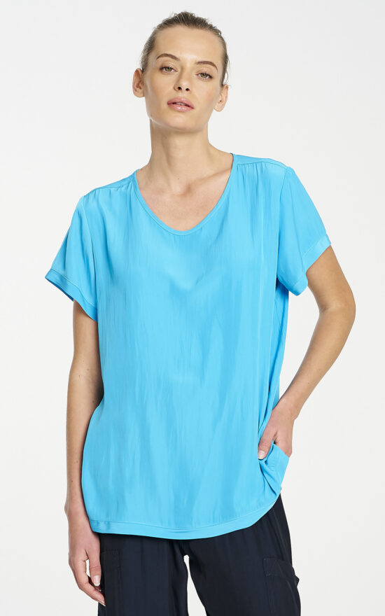 Travel T product photo.