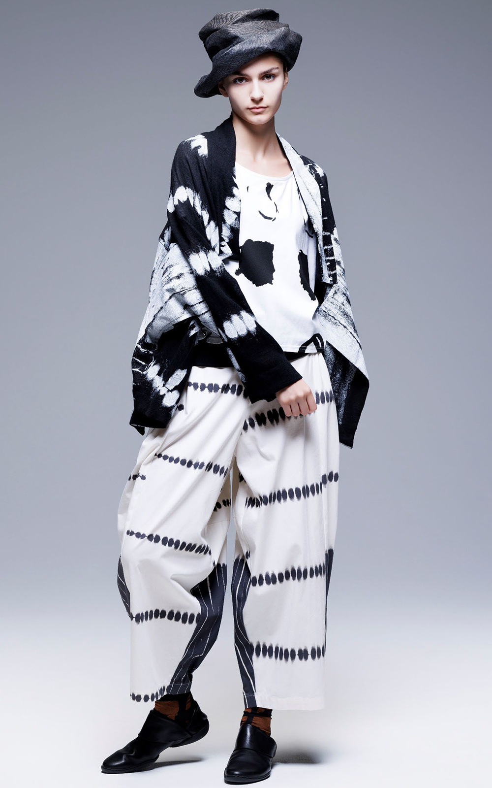 Gifu Dye Jacket product photo.