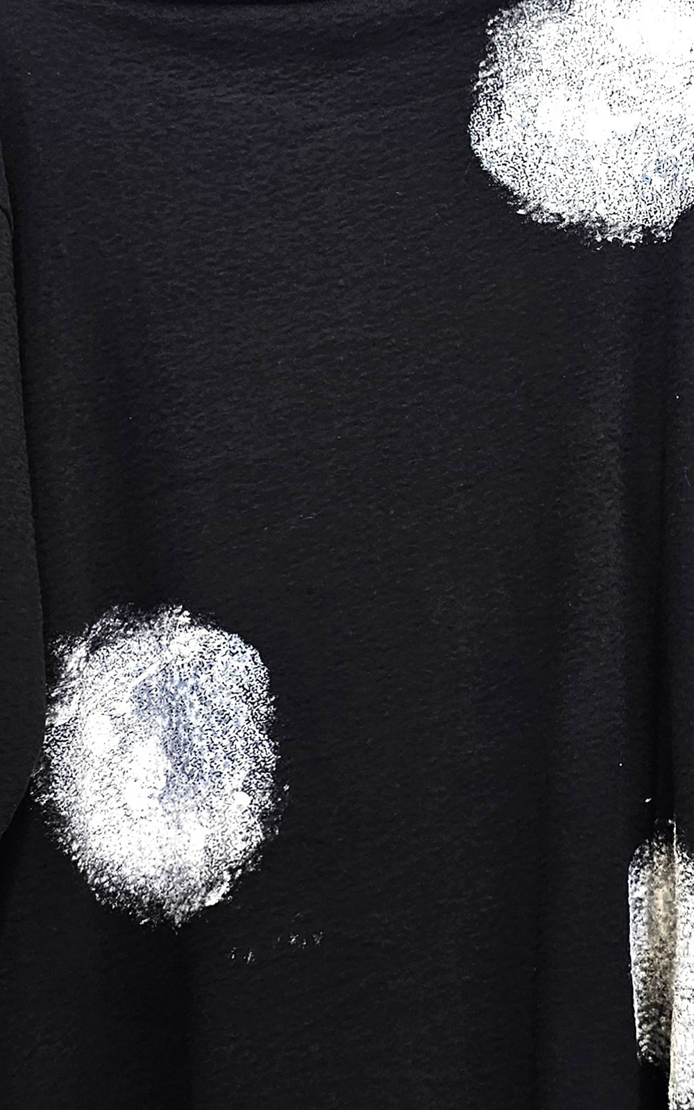 Sotatsu Pullover product photo.