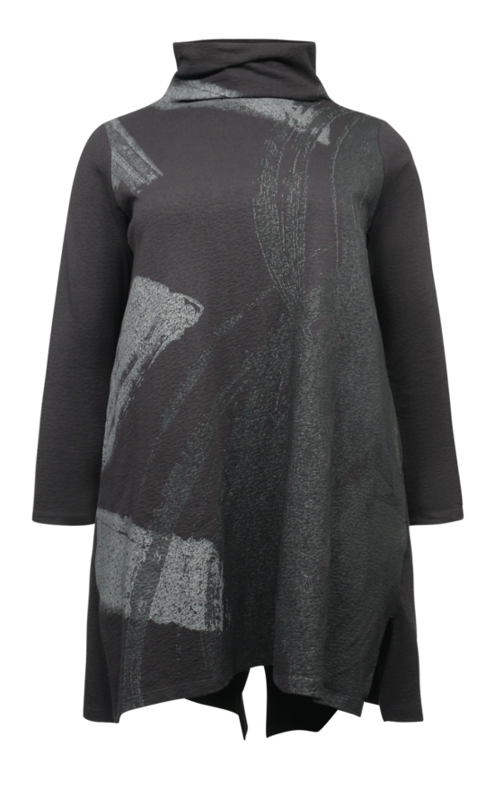 Utagawa Tunic product photo.