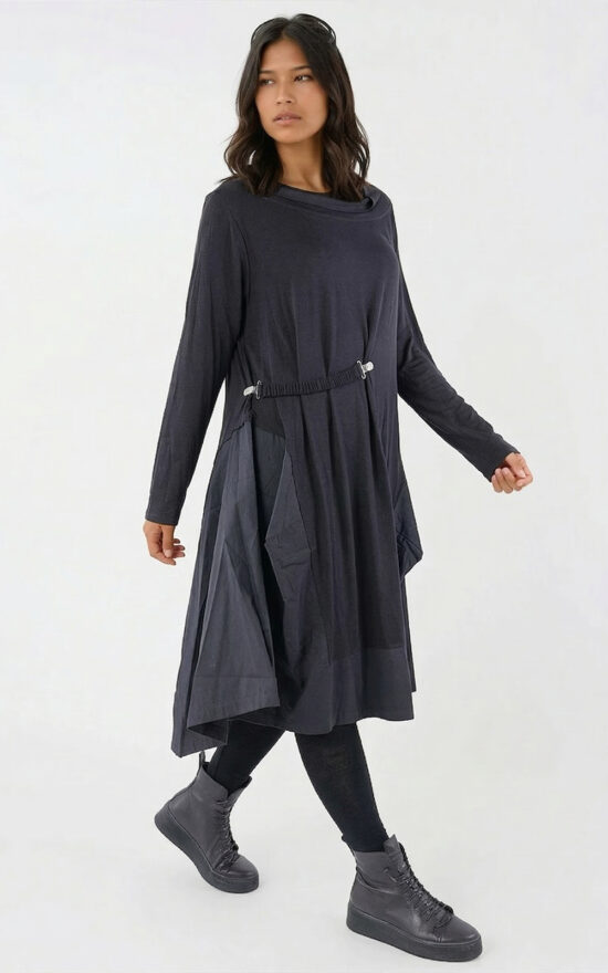 Sivas Capture Dress product photo.