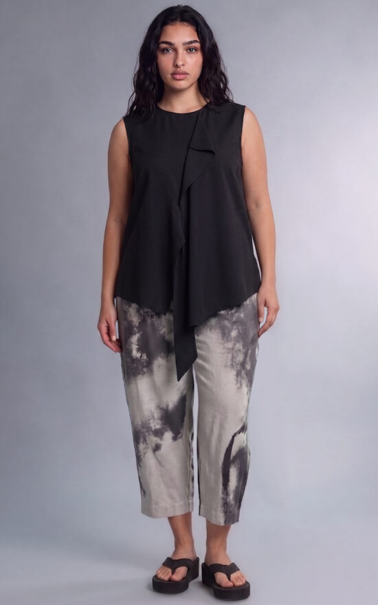 Asperitas Top product photo.