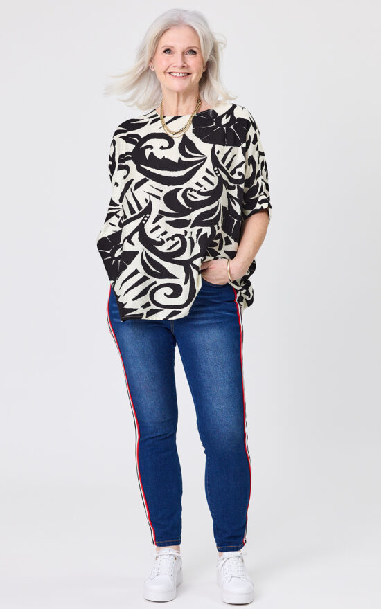 Nora Top product photo.