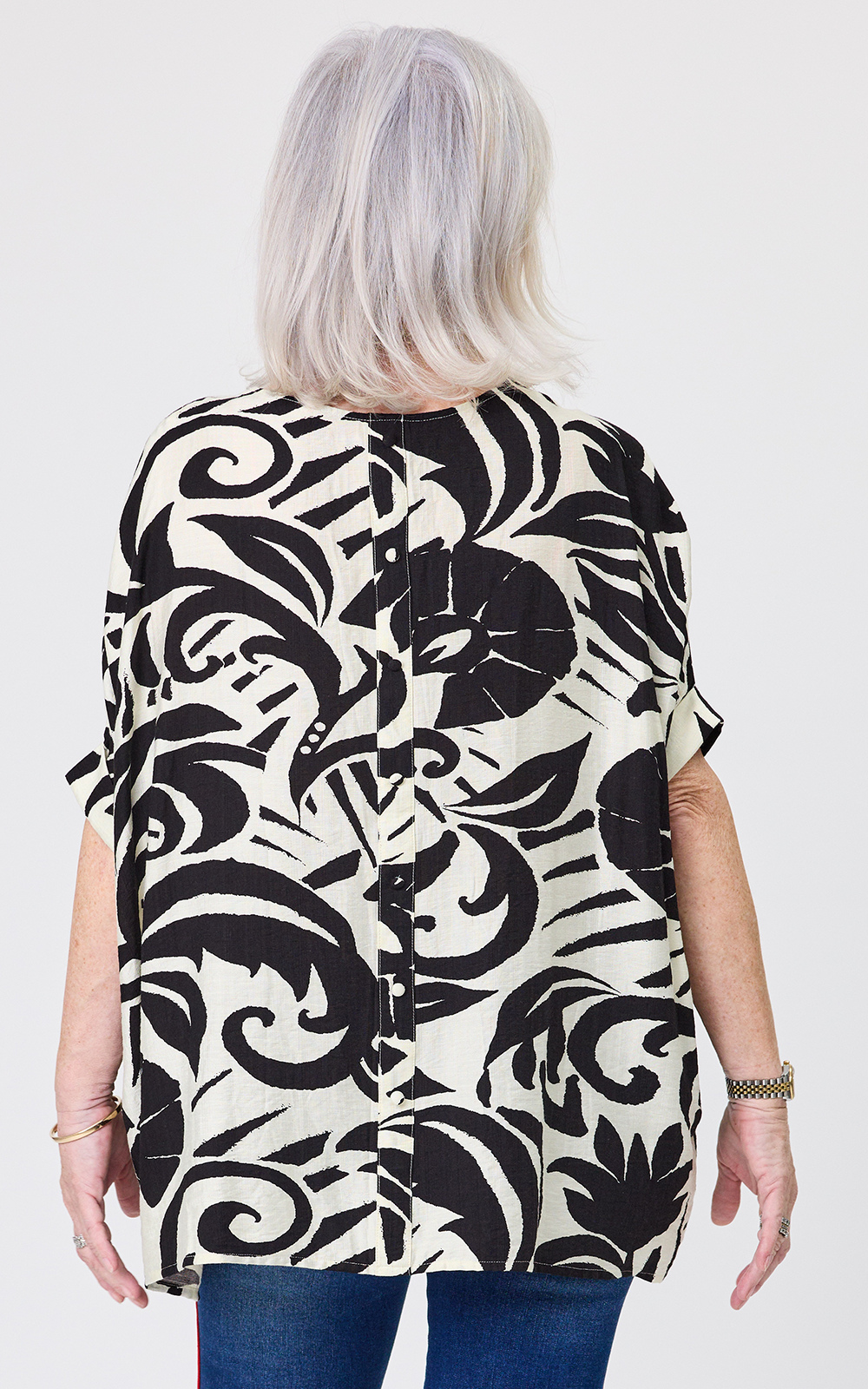 Nora Top product photo.