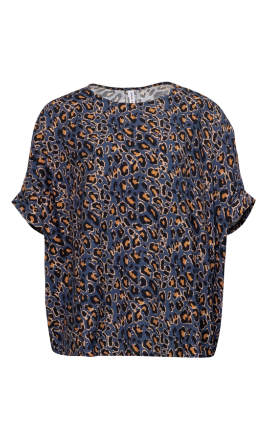 Kora Top product photo.