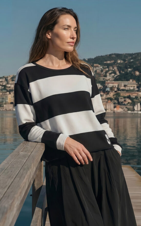 Lagoon Cropped Jumper product photo.
