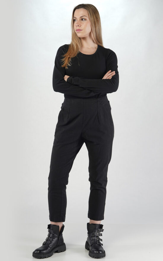Iris Pant product photo.