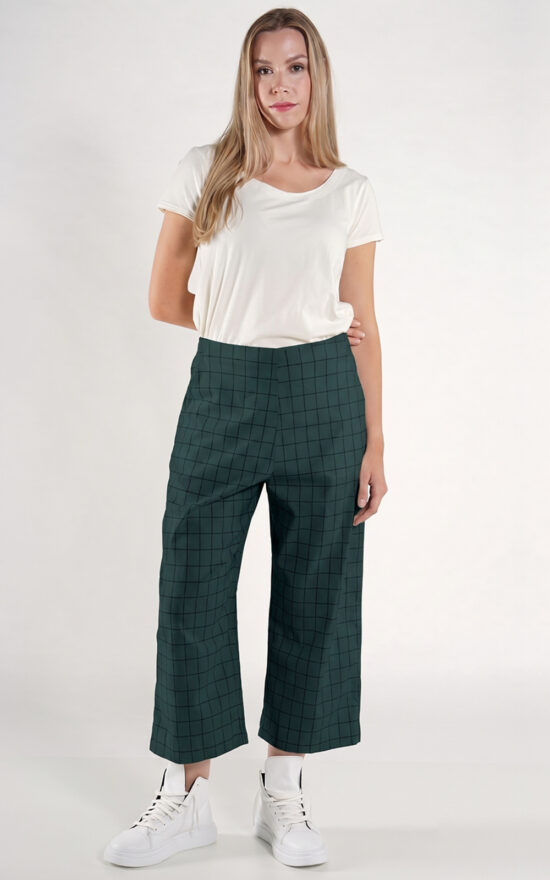 Net Pant product photo.