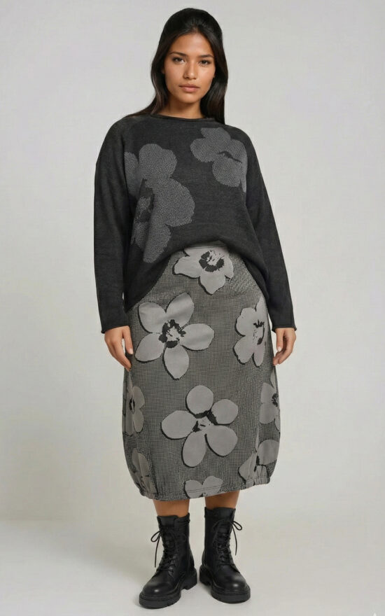 Orchid Skirt product photo.