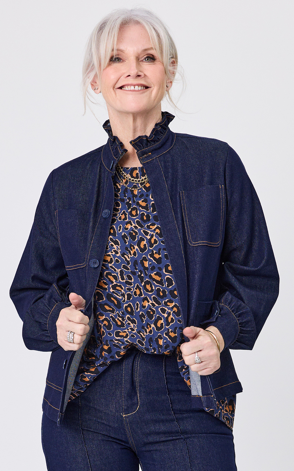 Liv Jacket product photo.