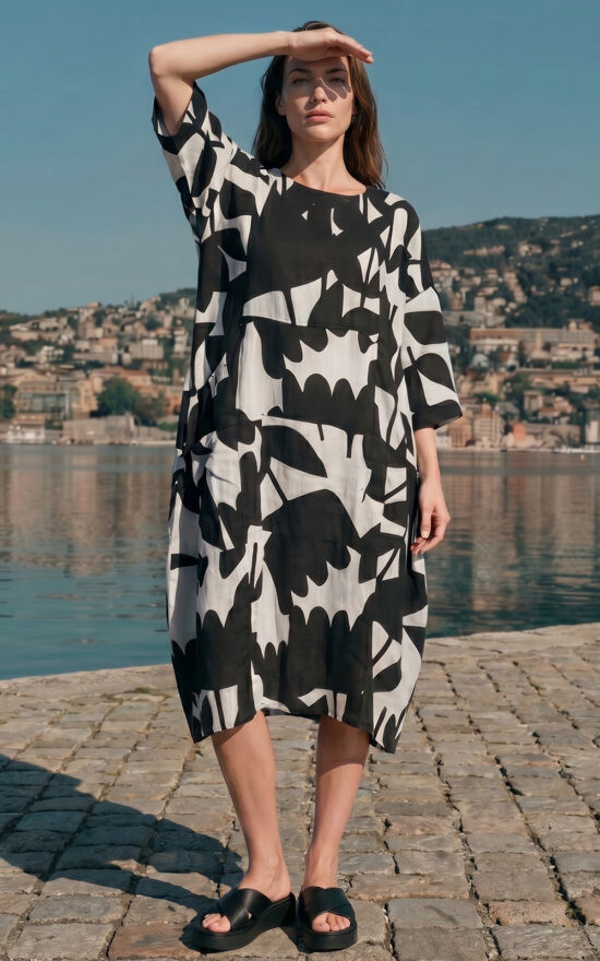 Horizon Tulip Dress product photo.