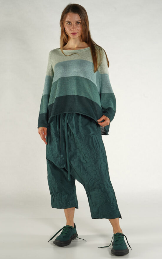 Tide Pullover product photo.