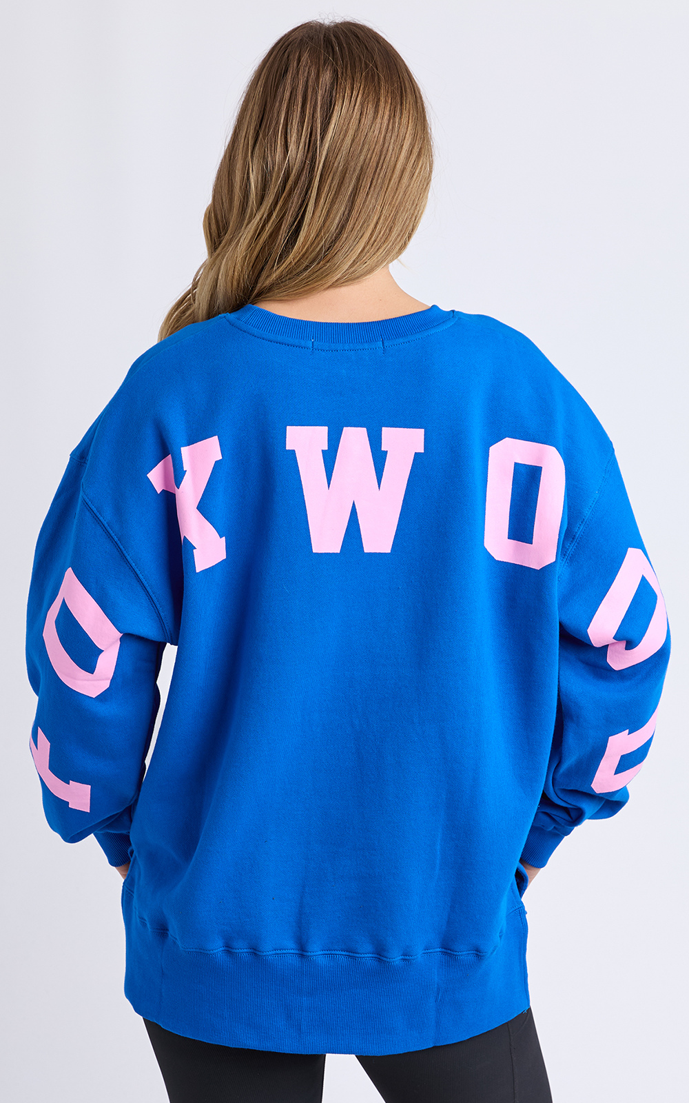 Interval Crew product photo.