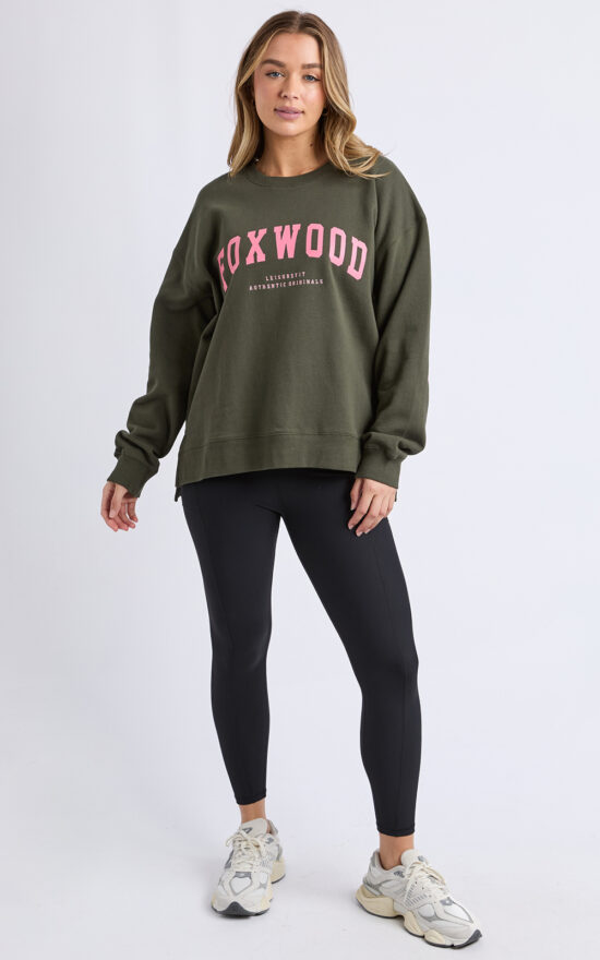 Interval Crew product photo.