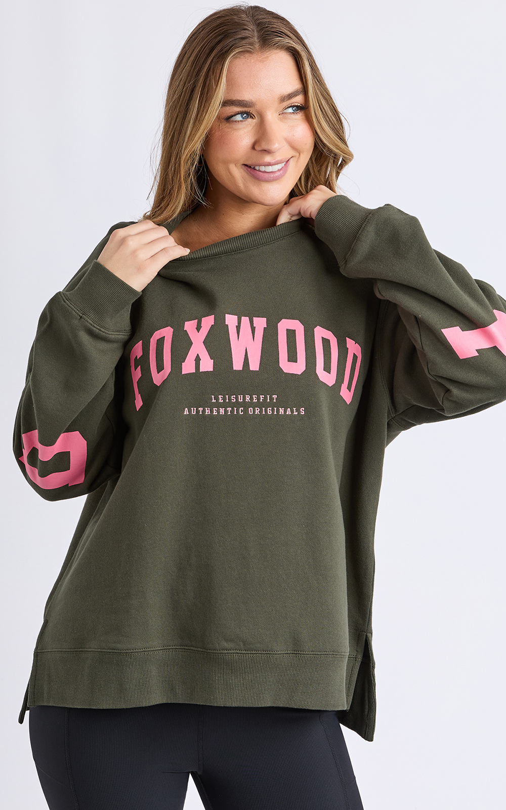 Interval Crew product photo.