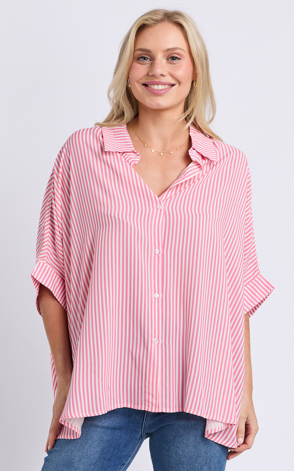 Luna Shirt product photo.