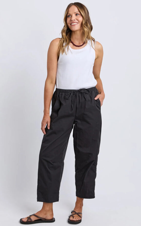 Lund Barrel Leg Pant product photo.