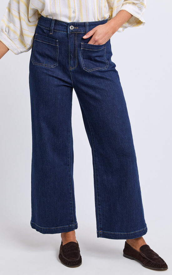 Alyssa Front Pocket Jean product photo.