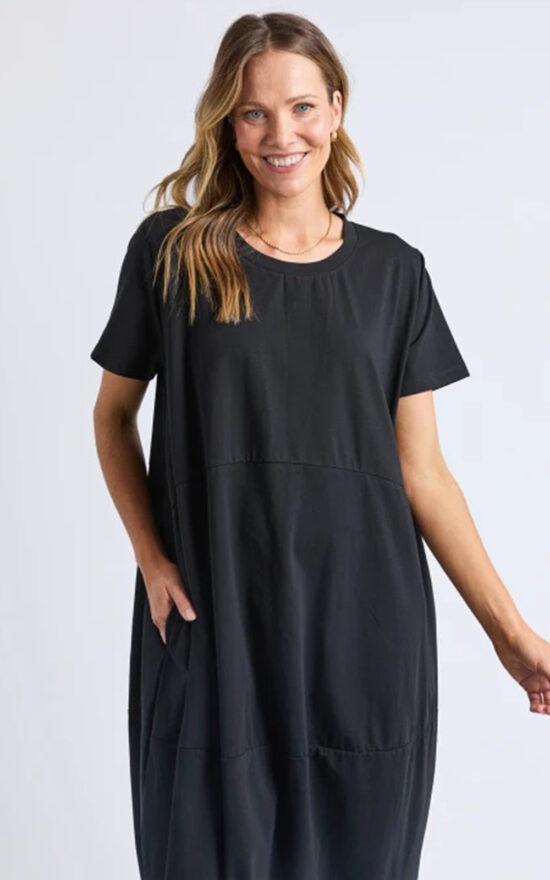 Diana S/S Dress product photo.