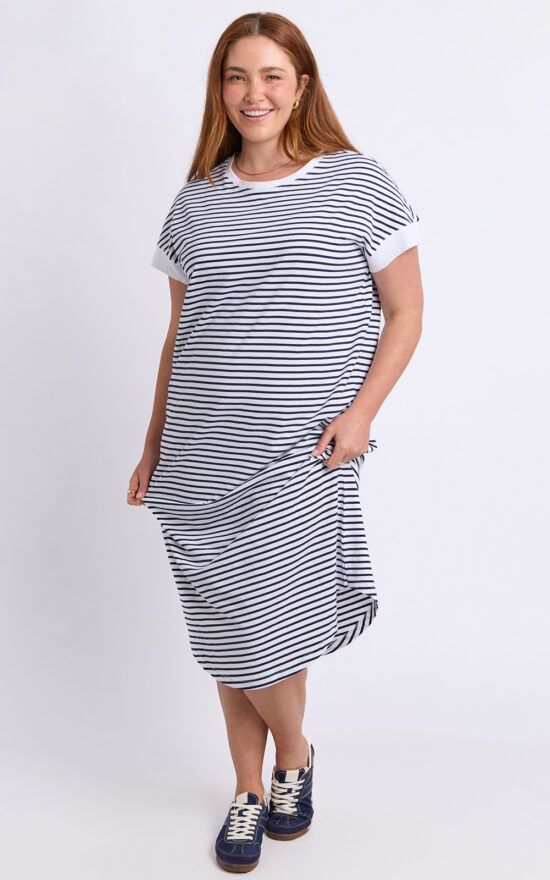 Maggie Dress Stripe product photo.