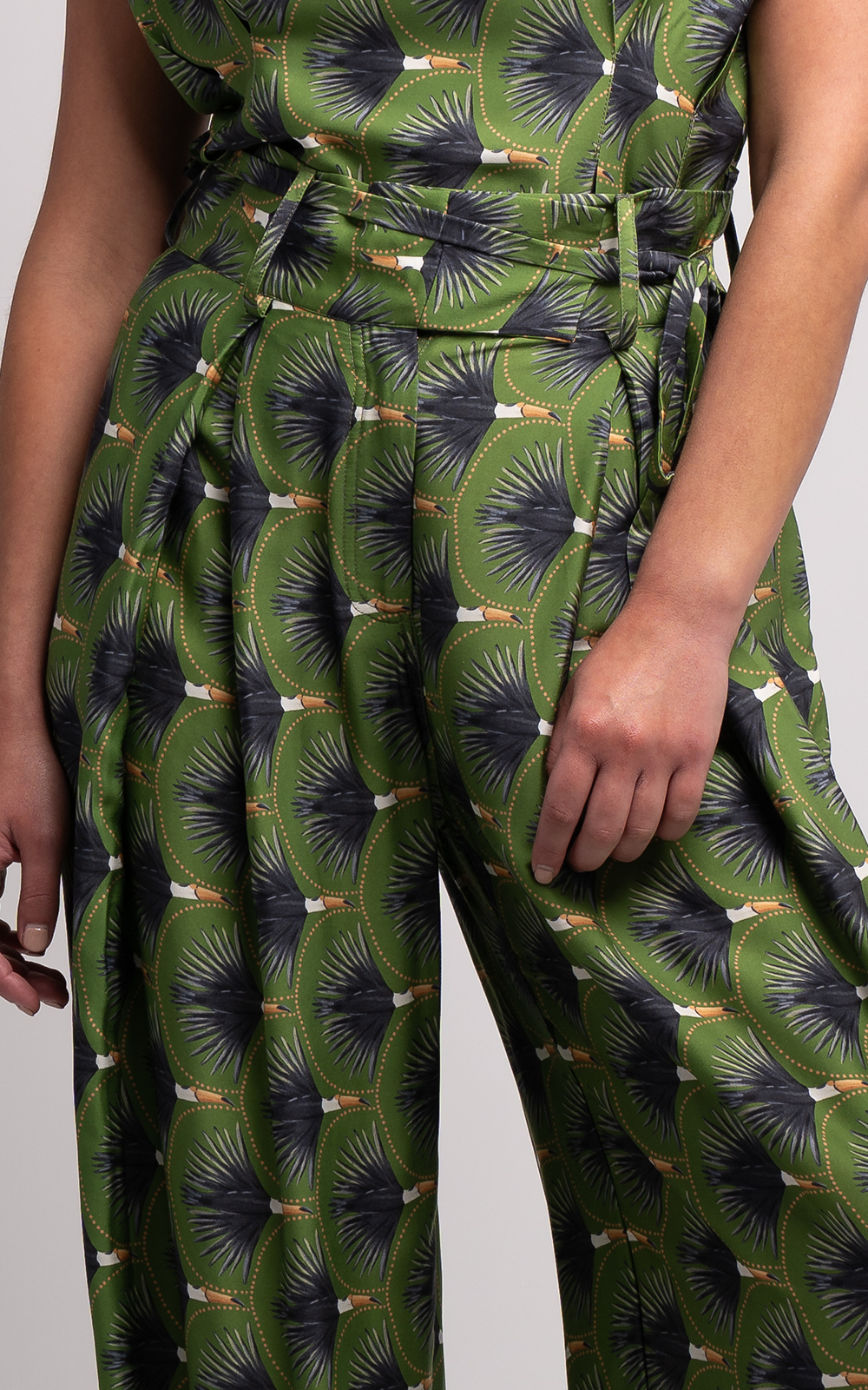 Toucan Wideleg Pant product photo.