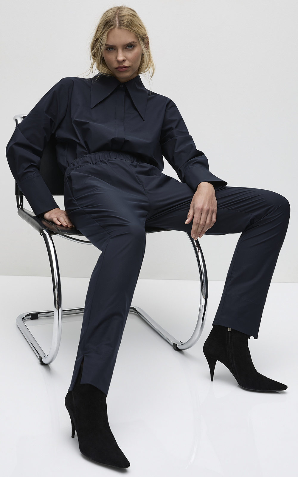 Peak Collar Shirt product photo.