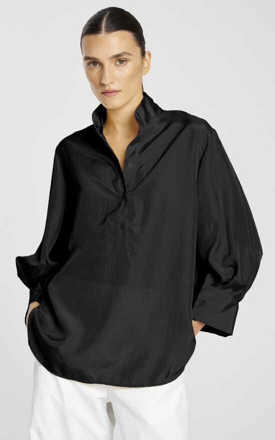 Resort Shirt product photo.