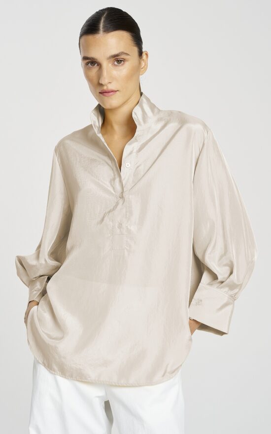 Resort Shirt product photo.