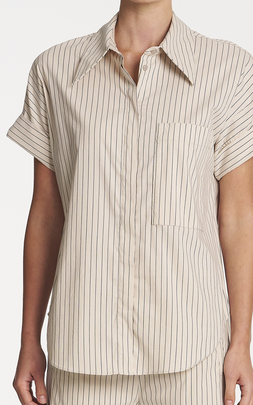 Ivy Shirt product photo.