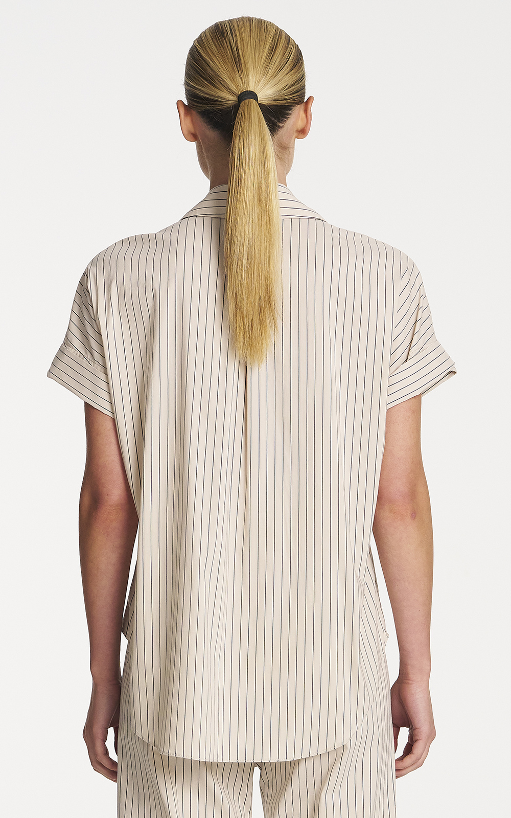Ivy Shirt product photo.