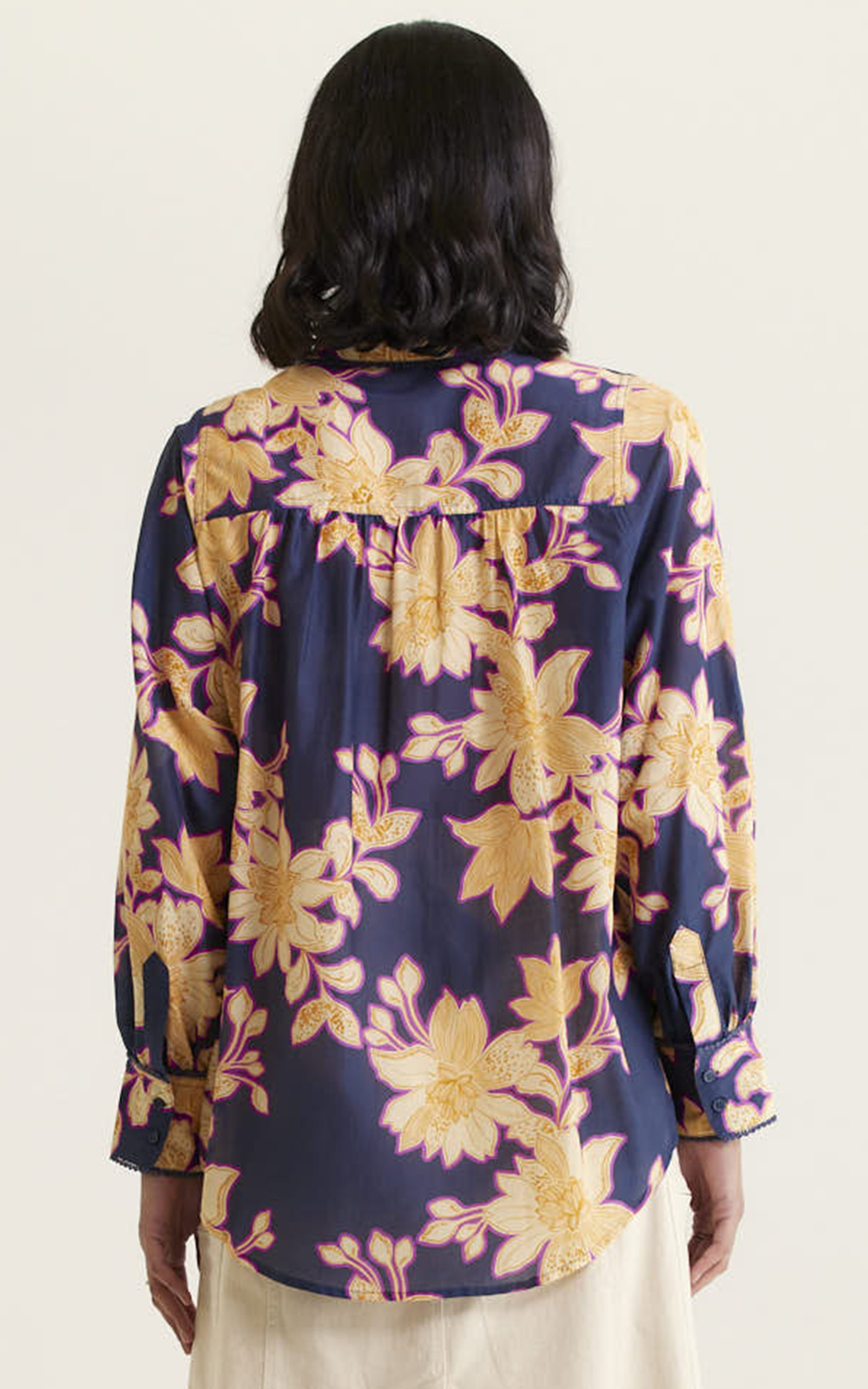 Soho Shirt In Lulu product photo.