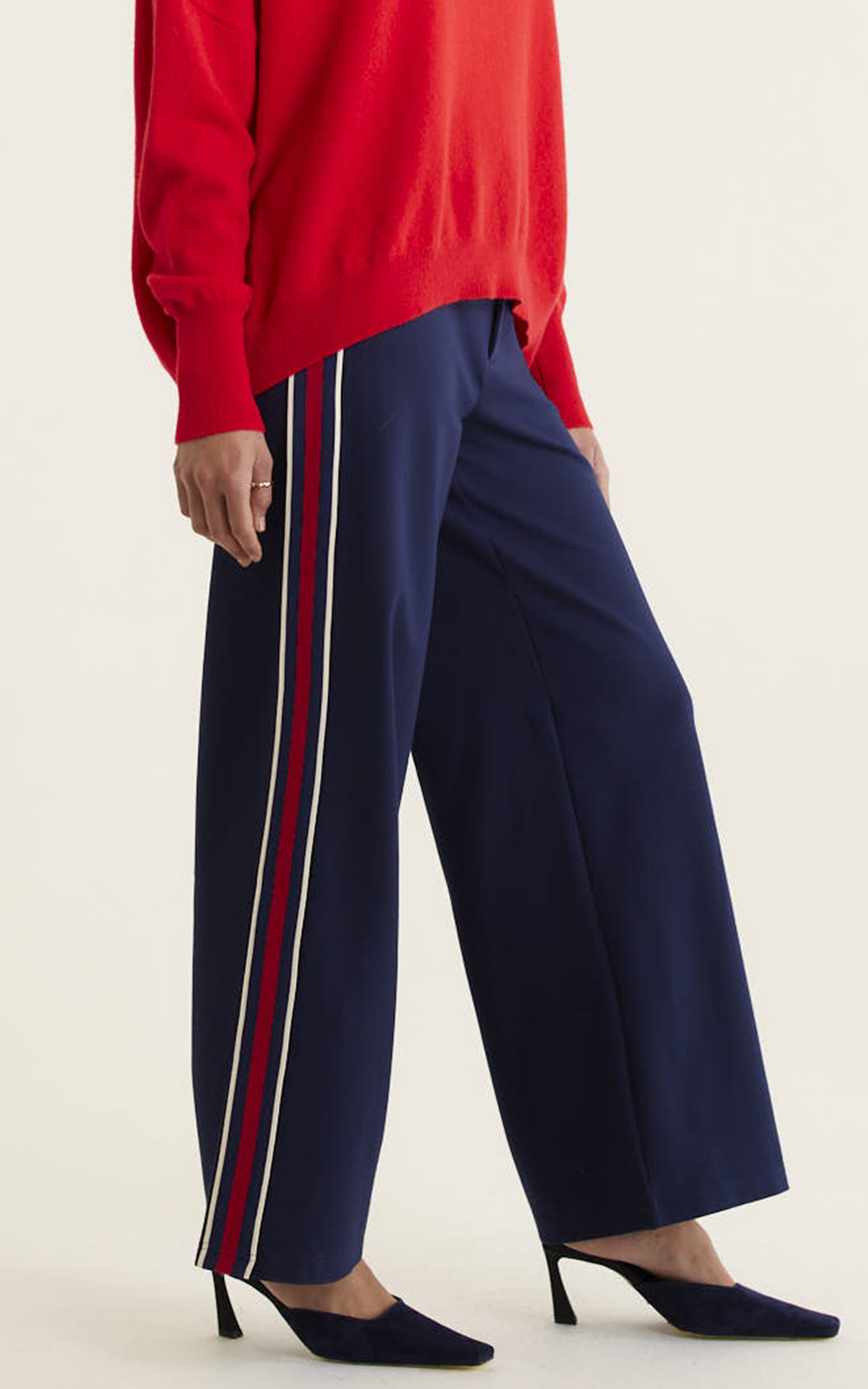 Retreat Pant In Ponti product photo.