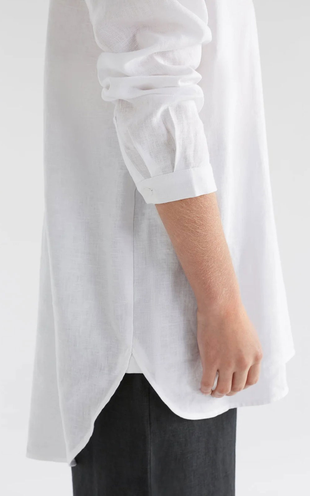 Yenna Shirt product photo.