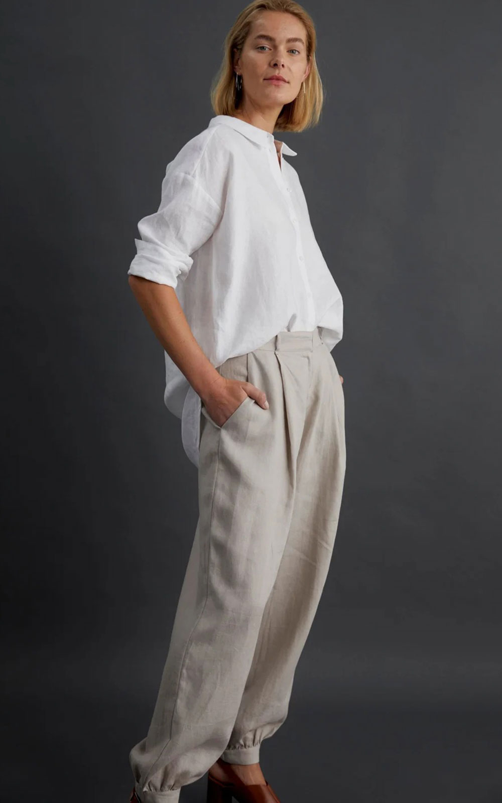 Yenna Shirt product photo.