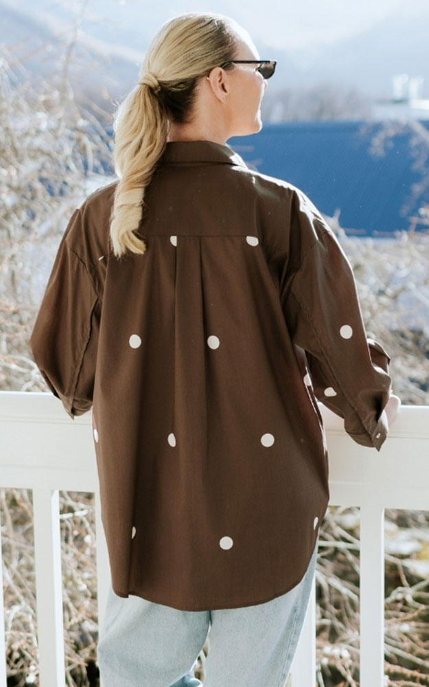 Amber Oversized Shirt product photo.