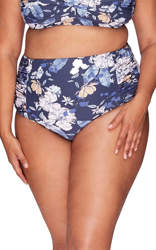Rouched Side Hi Waist Pant product photo.