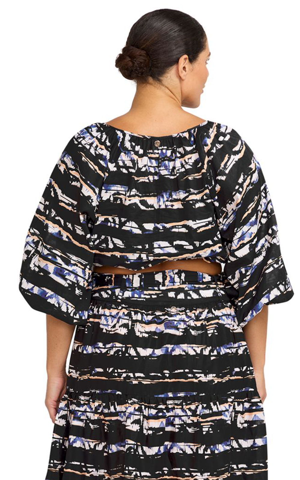 Elgar Crop Top product photo.