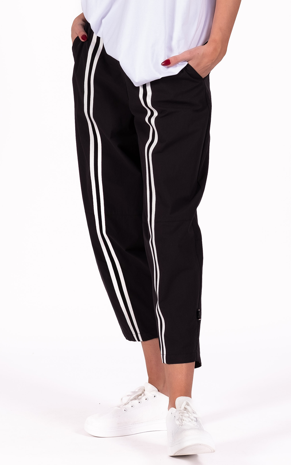 Direction Pants Front Stripe product photo.