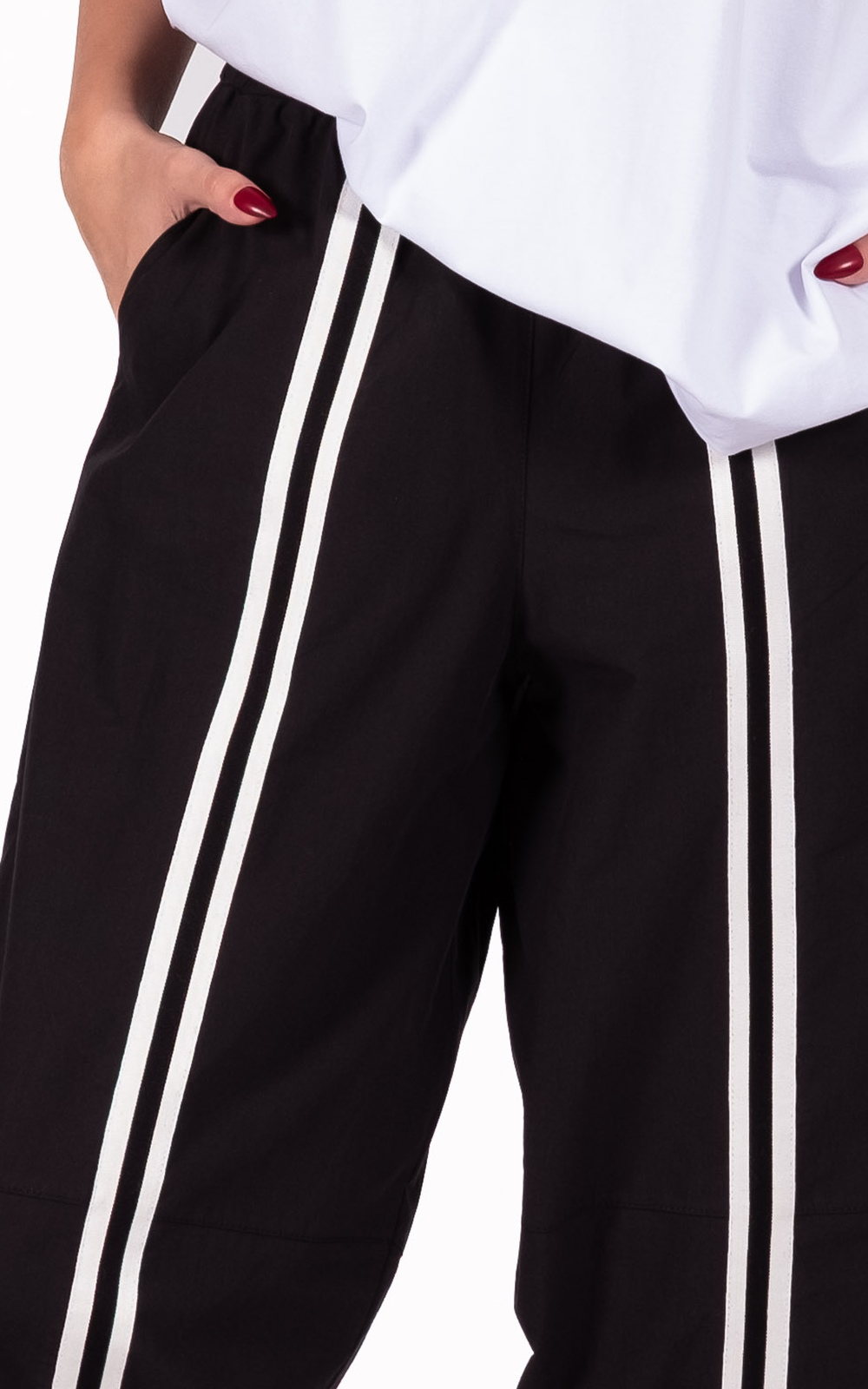 Direction Pants Front Stripe product photo.