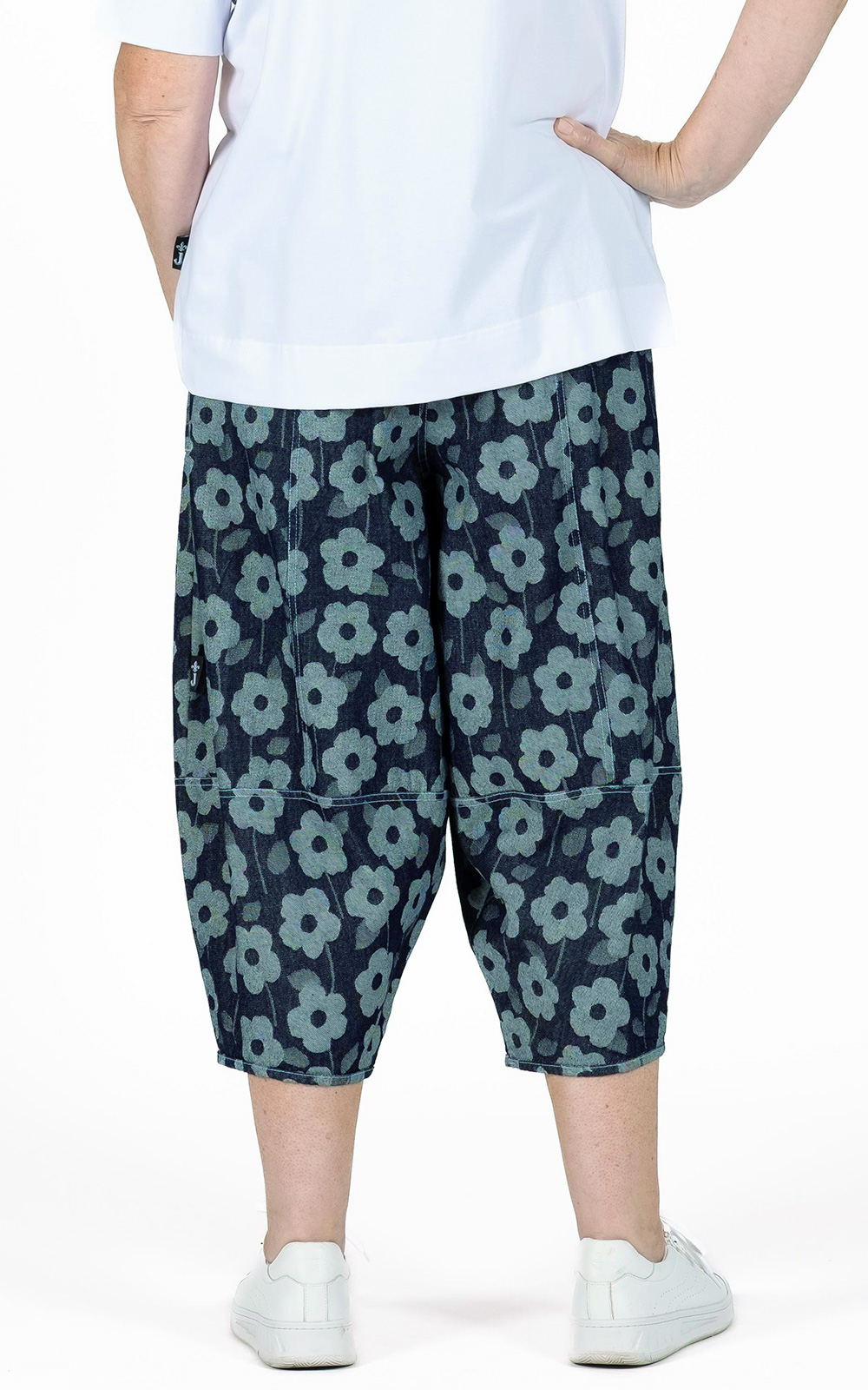 Lillie Pants product photo.