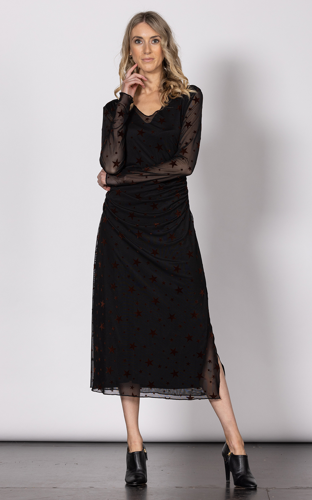 MILA VELOUR CUT DRESS ブラウン　Sサイズ MILA VELOUR CUT DRESS ブラウン Sサイズ