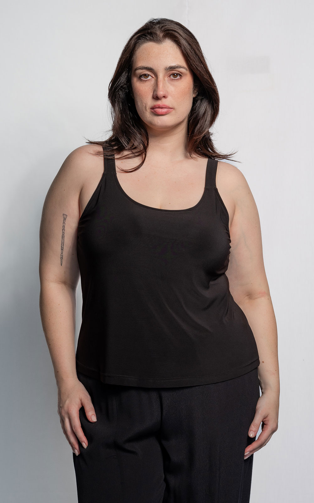 Bamboo Singlet product photo.