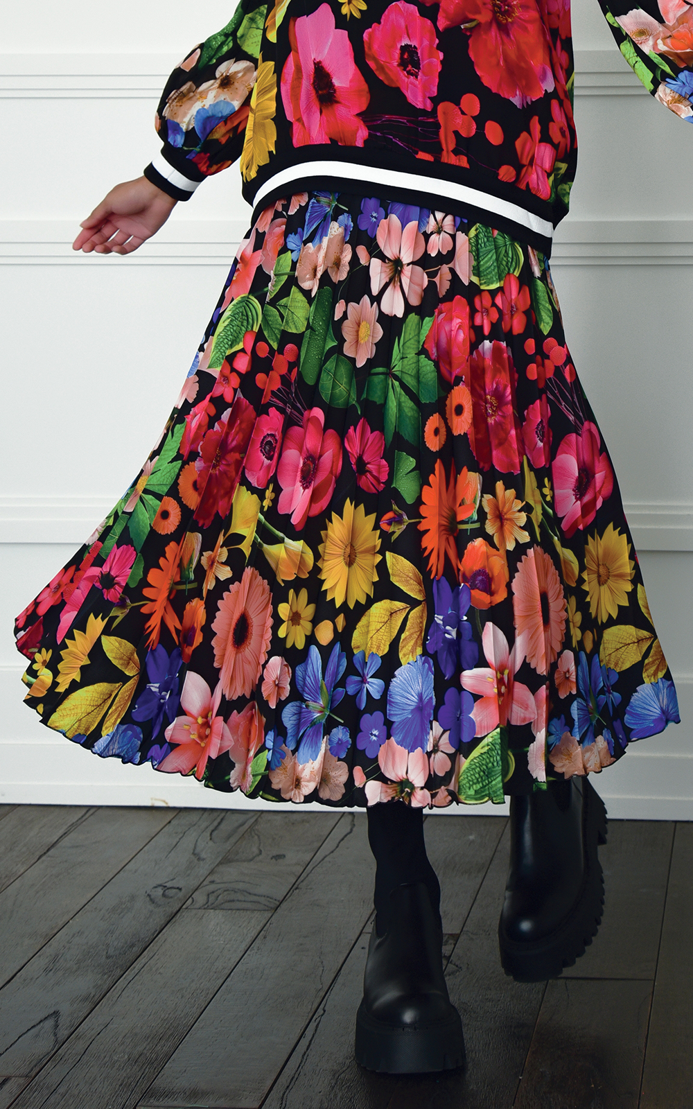 Fall At My Pleat – Zebrano | Designer Clothing NZ 