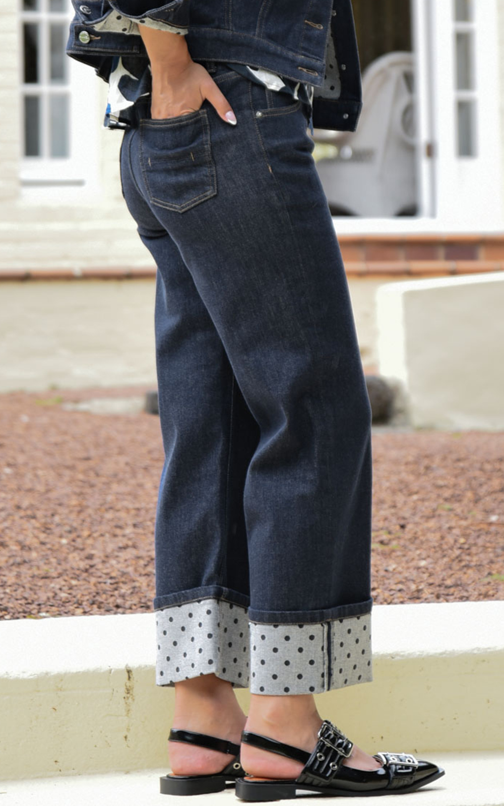 Street Of Jeans Jean product photo.