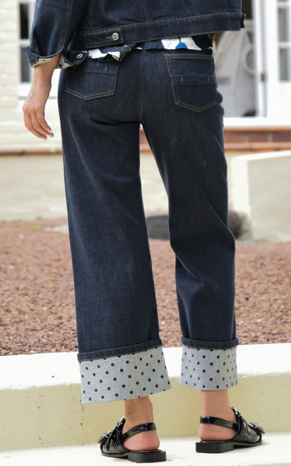 Street Of Jeans Jean product photo.
