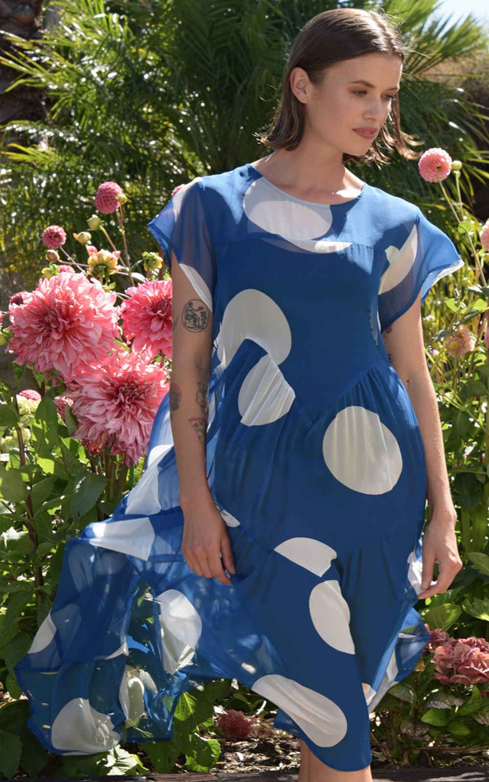 thetoe hesiod frill dress 新品 THE TOE HESIOD FRILL DRESS