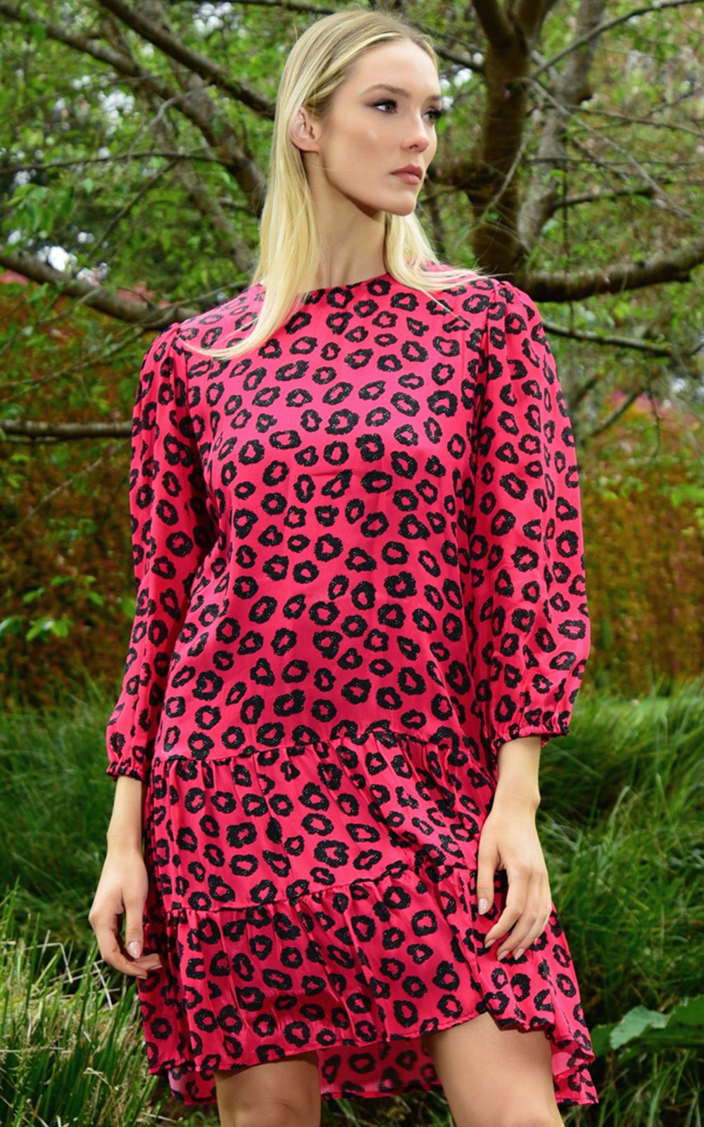 Tier My Heart product photo.