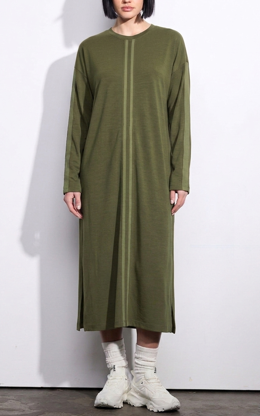 Bea Long Sleeve Dress product photo.