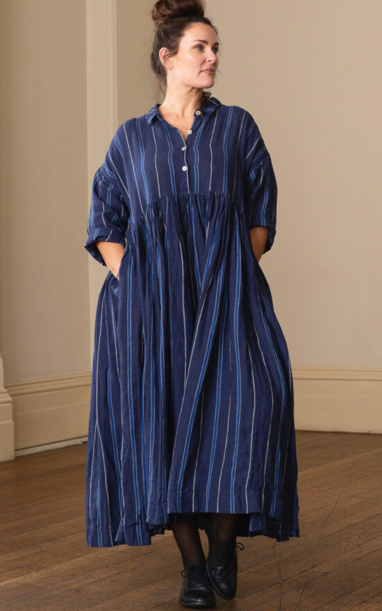 Edith Dress Linen product photo.